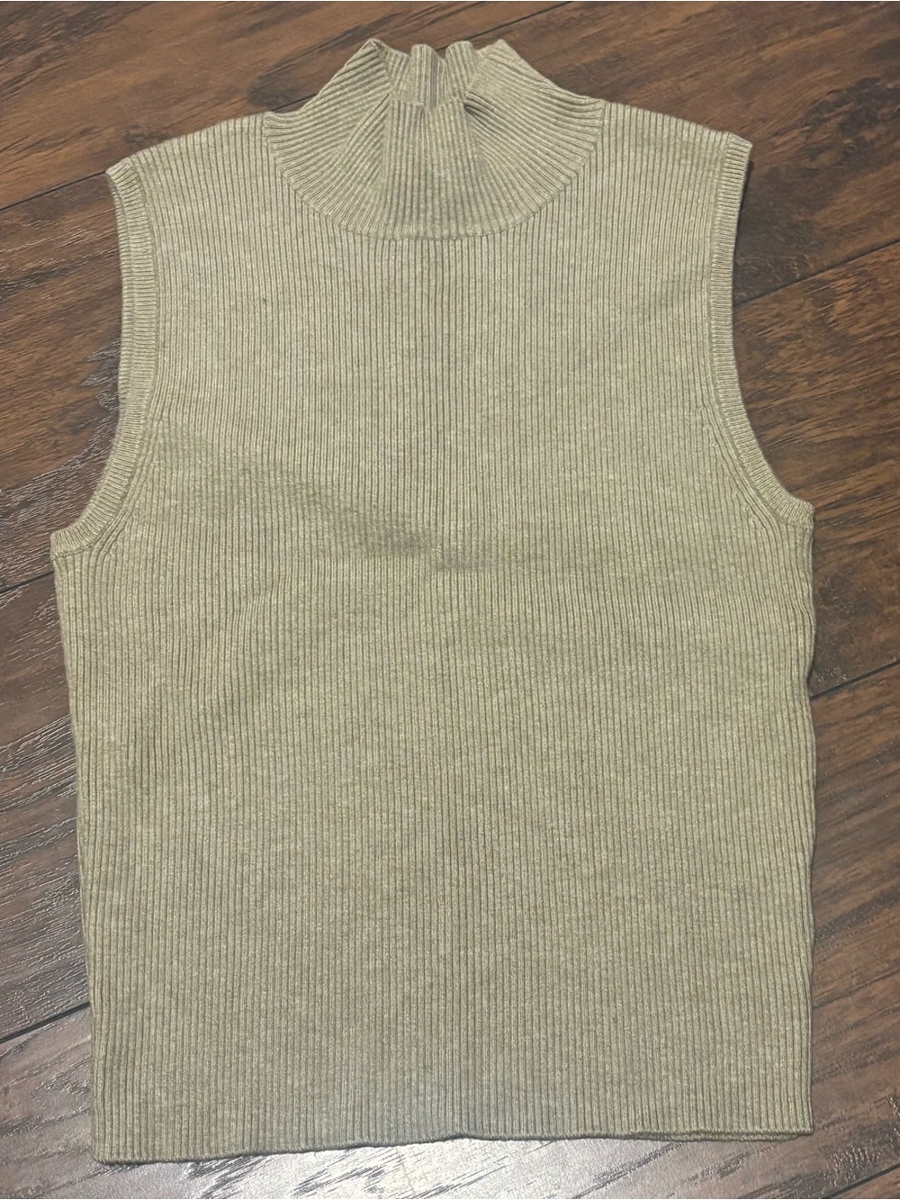 Sage The Label Beige Mock Neck Ribbed Knit Sleeveless Top Large - Like New